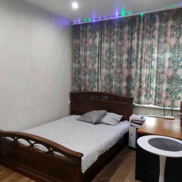 Сдам 2-ух комнатную квартиру в центре