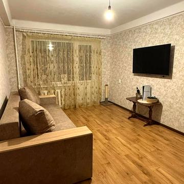 Миропільська вул., 31