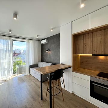 Бучанська вул. (Михайла Коцюбинського), 4