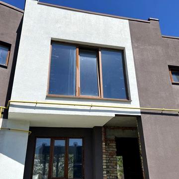 Янівська, 124