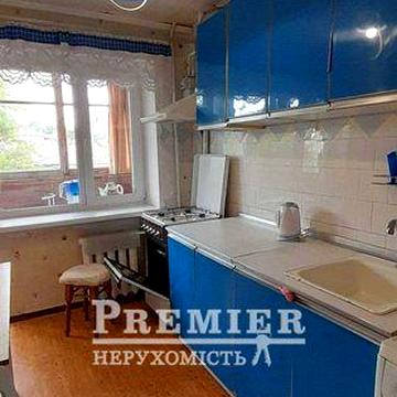 Продам трикімнатну квартиру 74 кв.м  по  Держ Програмам