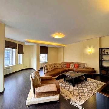 Затишна 3к (120м) квартира, вулиця Паньківська, 27/78, Центр