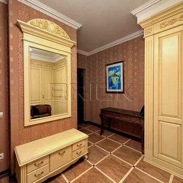 Олександра Мишуги вул., 2