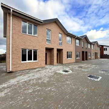 Продам Кутовий Таунхаус. Ділянка 1.7 соток. Тиха та Безпечна Локація.