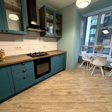 Героїв Небесної Сотні просп., 16/26