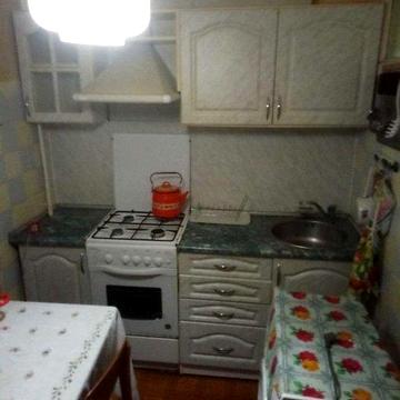 Сдам  за небольшую плату Квартиру Девушке