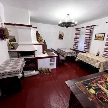 Продається будинок біля лісу в селі Чмирівка Черкаської області