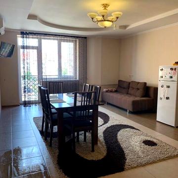 Довгострокова оренда 2к Квартира О. Хіри вулиця