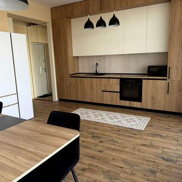 Здається 1-но кім.біля вул.Швабської.(ком послуги входять в оренду)