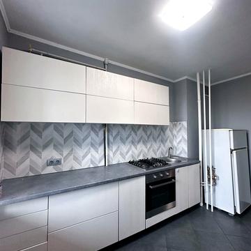 Кулика і Гудачека вул. (Макарова), 6