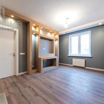 Дмитрівська вул., 75