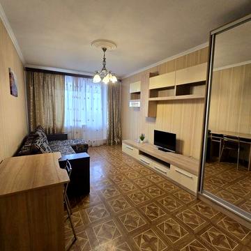 Сдам 2х комнатную у входа в метро Салтовская