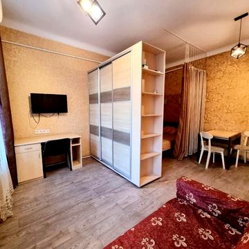 Старопортофранківська вул., 106