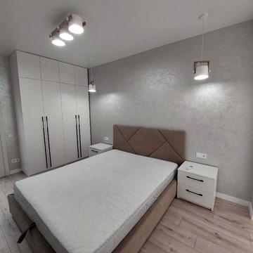 Івана Франка вул., 55