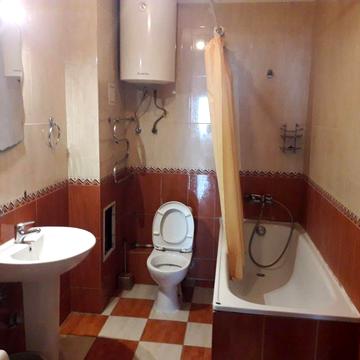 Сдам 2х комнатную в ЦЕНТРЕ города Александровский проспект