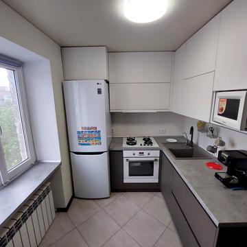 Проспект Центральний, 21