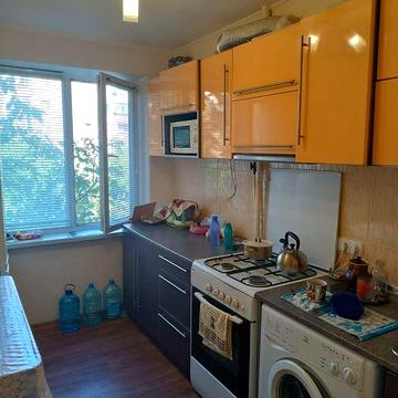 Срочная аренда 2к квартиры с ремонтом возле площади Победы.