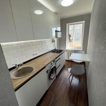 Любомира Гузара просп. (Космонавта Комарова), 19