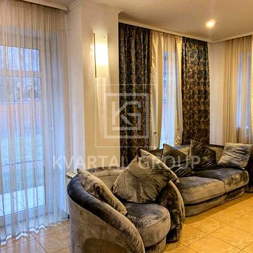 Борщагівська вул., 1