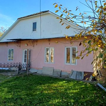м.Новоселиця. Продається будинок