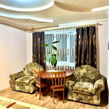 Оренда 3-х кімнатної квартири, л/б. 10 мкр