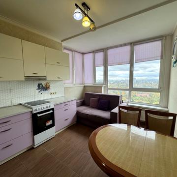 Михайла Донця вул., 2-А