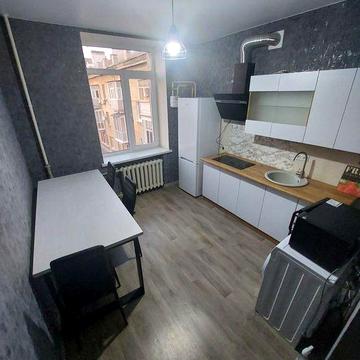 Продам Трьохкімнатну квартиру