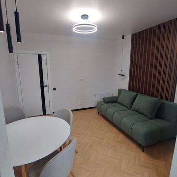 Старокостянтинівське шосе, 20/8