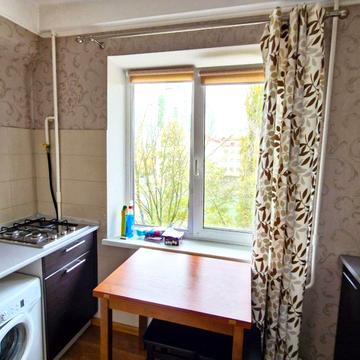 Дубровицька вул., 3