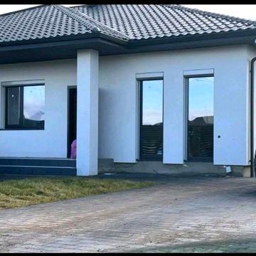 Будинок -дуплекс у с.Рованці