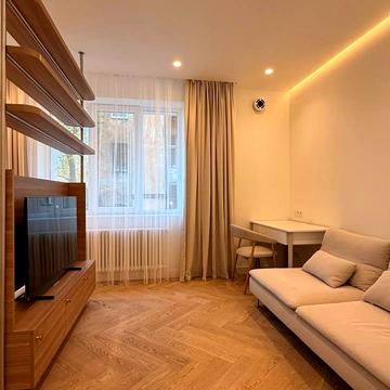 Стрийська вул., 18