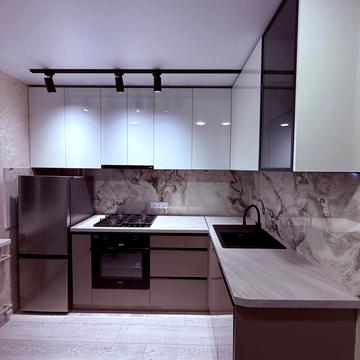 Харківська вул., 5