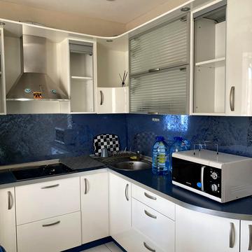 Юрківська вул., 28