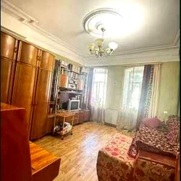 Продається однокімнатна квартира, вул. Віктора Чміленка