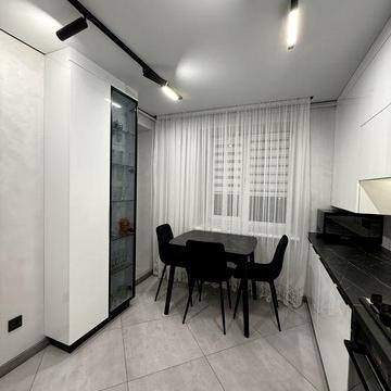 Здається 2 кімнатна квартира в новобудові