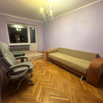 Івана Пулюя вул., 10