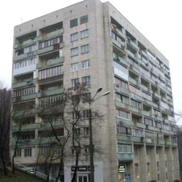 Київ, Кловський Узвіз, 18