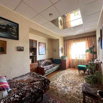 Продається 3 - кімнатна квартира