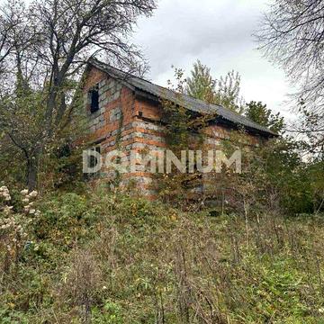 Продається   недобудова  з  двома  земельними  ділянками