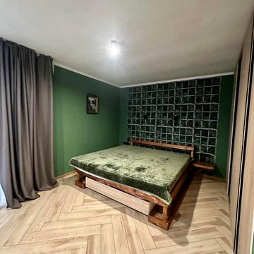 Осокорська вул., 2а