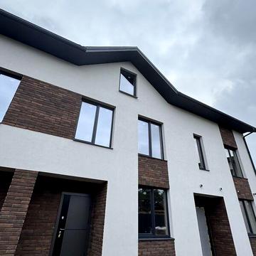 Продаж 4к Таунхаус Центральна вулиця