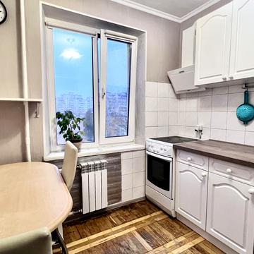 Оболонський просп., 37-В