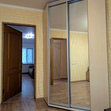 Сдам уютную двухкомнатную кв. на Богдана!!!