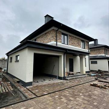 Продаж будинок ГАЗове опалення,штукатурка, гараж, тераса.