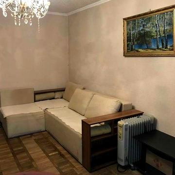 Здам 1 кімнатну квартиру м-в Незалежності