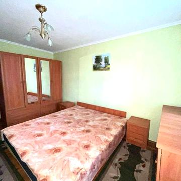 Оренда 2-кімнатної квартири по вул. Лесіва