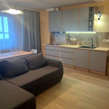 Приміська вул., 26