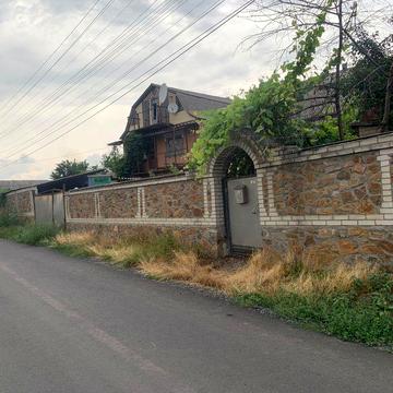 Продається газифікований будинок