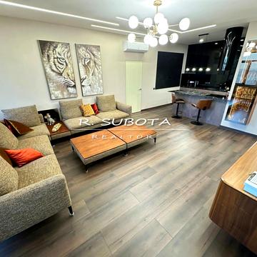 Степана Бандери вул. (Шмідта), 15