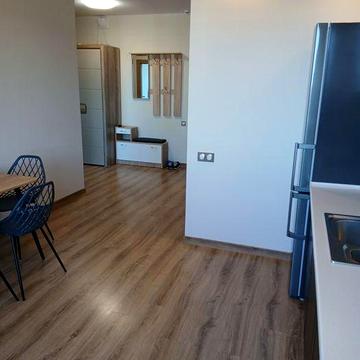 Жемчужина 37 на Тагирова 2х комнатная продам.